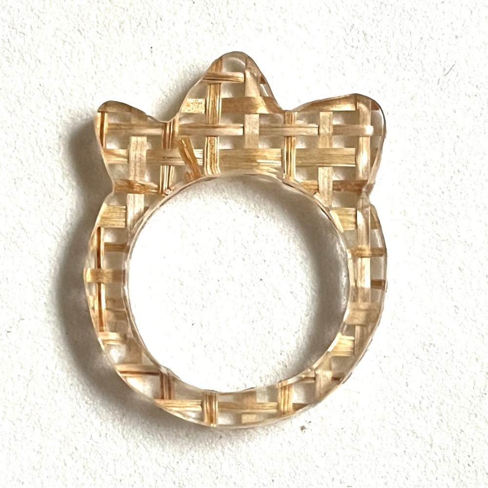 Chic Artist Designed Woven Gold-Tone Resin Ring New